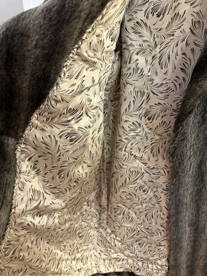 Chaqueta vintage de piel sintética para mujer gris claro y oscuro forrada a rayas talla L/Xl Foto 3 de 4