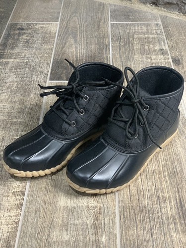 Denton Quilted Lace Up Duck Boots Black 