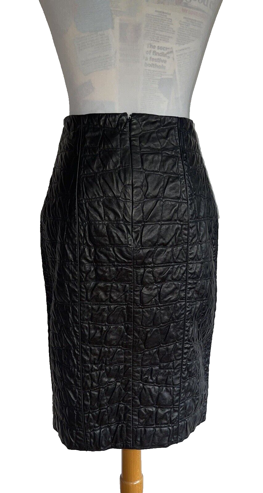 Gonna Yves Saint Laurent 38 pelle di coccodrillo nera morbida foderata Italia