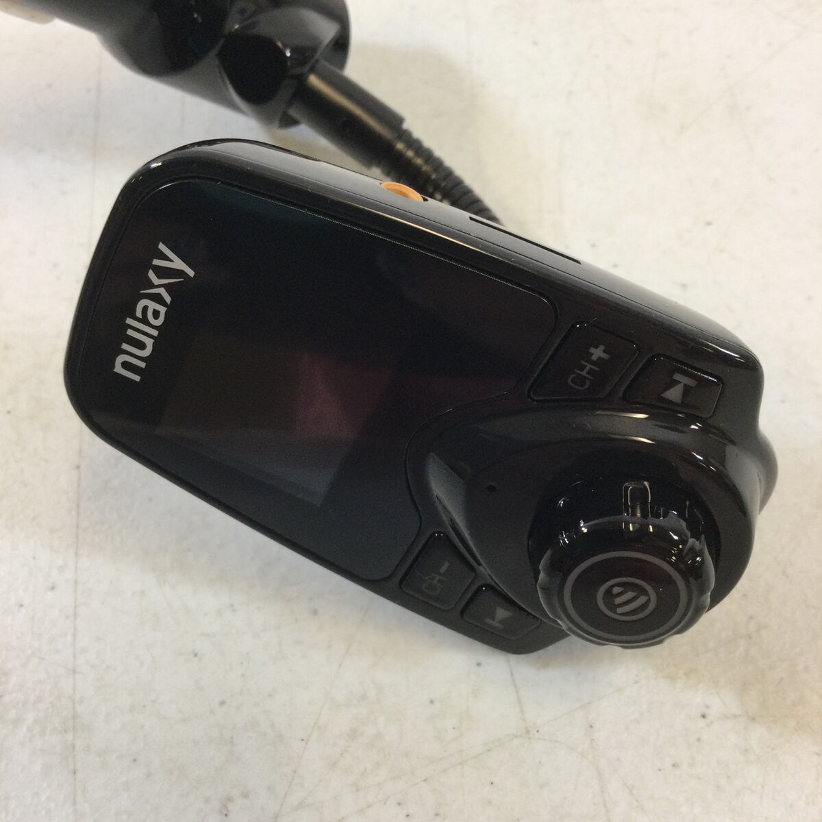 Nulaxy KM18 Black Portable Wireless In-Car Bluetooth FM