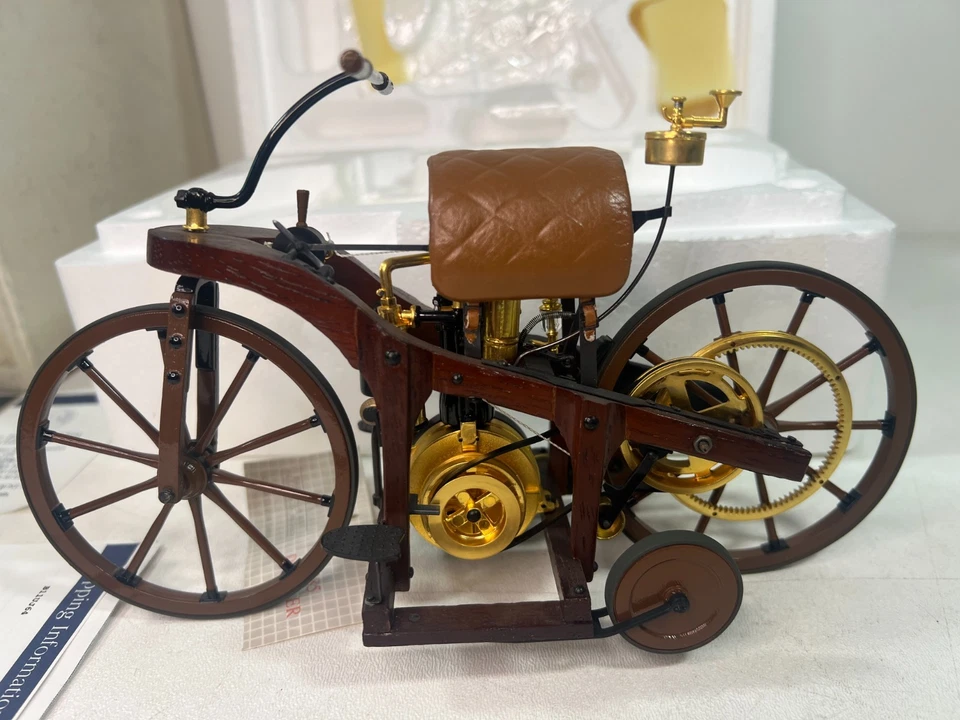 Franklin Mint 1885 Daimler Single Track - with Paperwork - Image 3 of 4