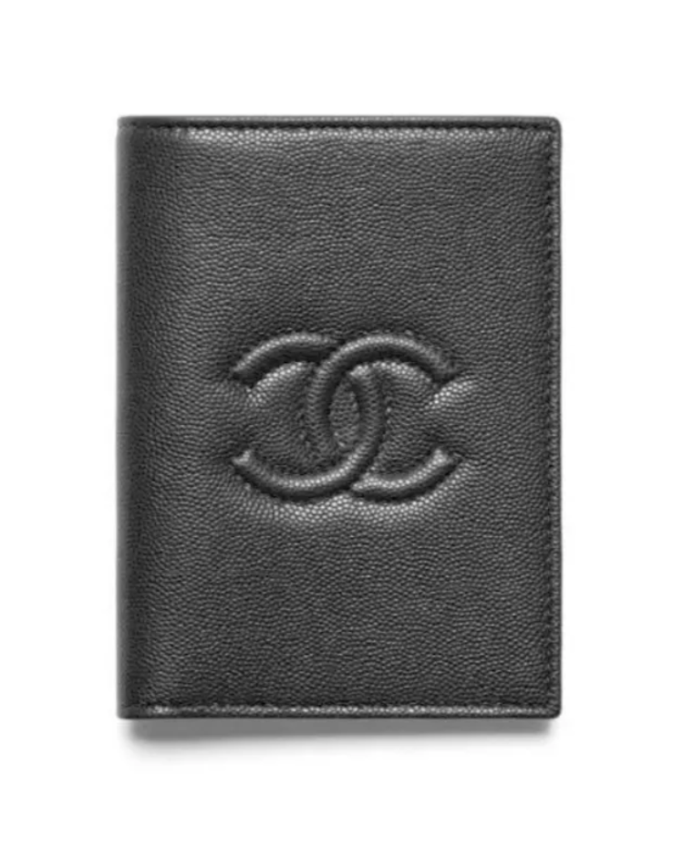 CHANEL ケース　2026SS Chanel's ambassadors gather for the SS26 eyewear campaign by