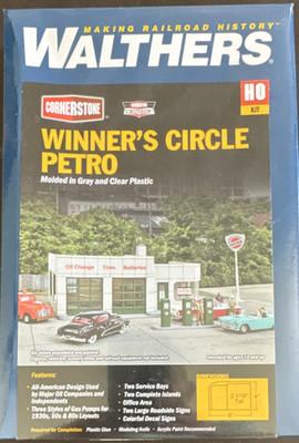 Walthers Cornerstone Winner's Circle Petro Gas Station HO 1:87 Model 933-3479