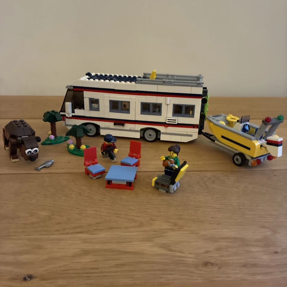 LEGO Creator 31052 Vacation Getaways, photo 1 of 5