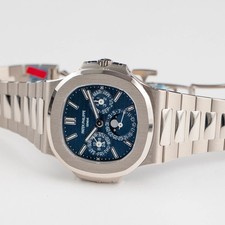 Patek Philippe Nautilus 5740/1G-001 Perpetual Calendar Moon Phases (2026) 10
