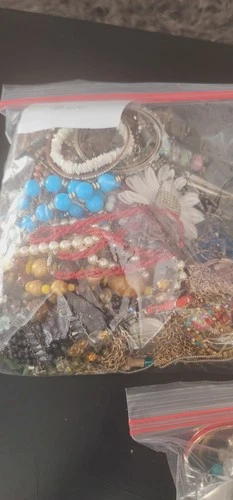 Mixed Costume jewelry lot - Necklaces, Earrings, Bracelets #4