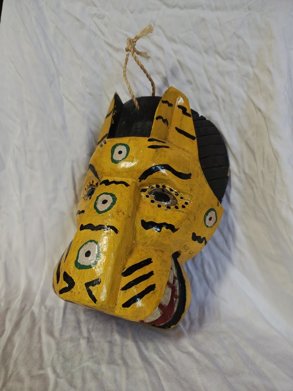 Wooden Carved Tiger Or Lion Or Jaguar Mask Antique Wall Hanging Vintage