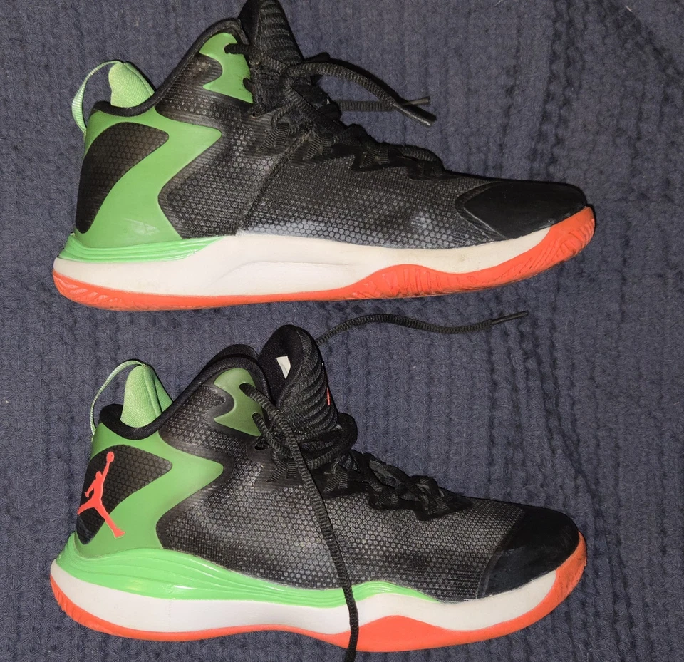 Nike Jordan Super.Fly 3 - 684933-030 - Sz 6.5Y / 6 М - Изображение 2 из 4