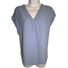 Banana Republic Sleeveless V Neck Blouse in Ivory, Lt Blue, or Coral. Med GUC