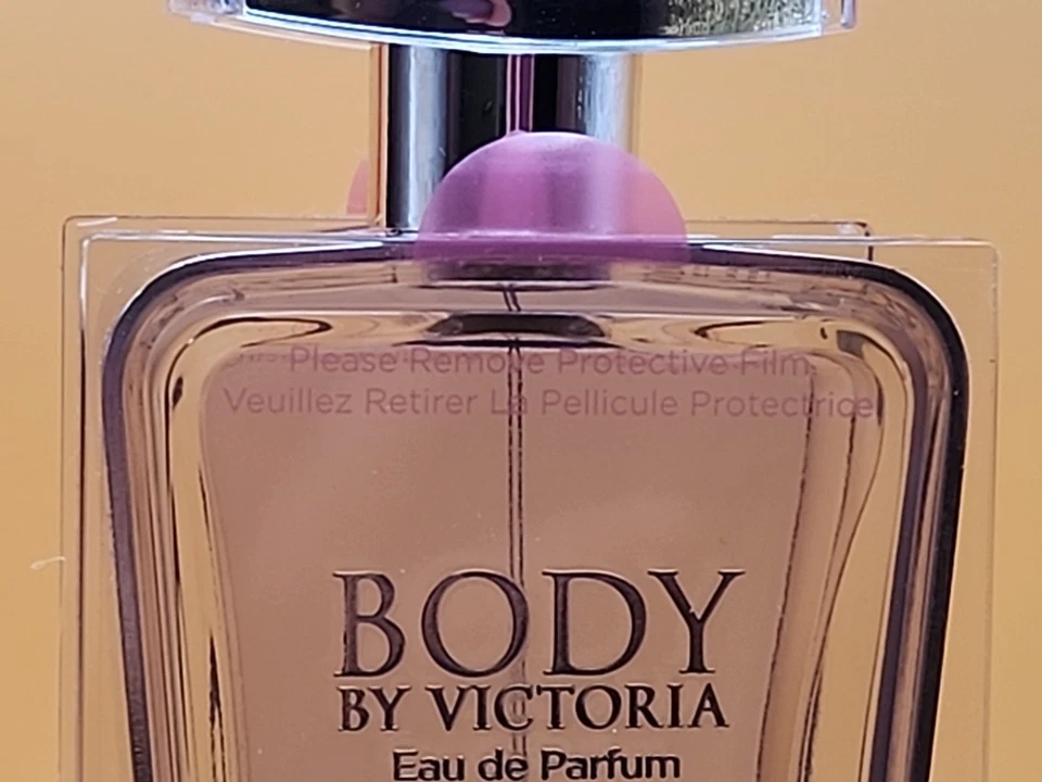 维多利亚的秘密身体维多利亚淡香精香水 3.4 盎司 2012 — 第 3/4 张图片