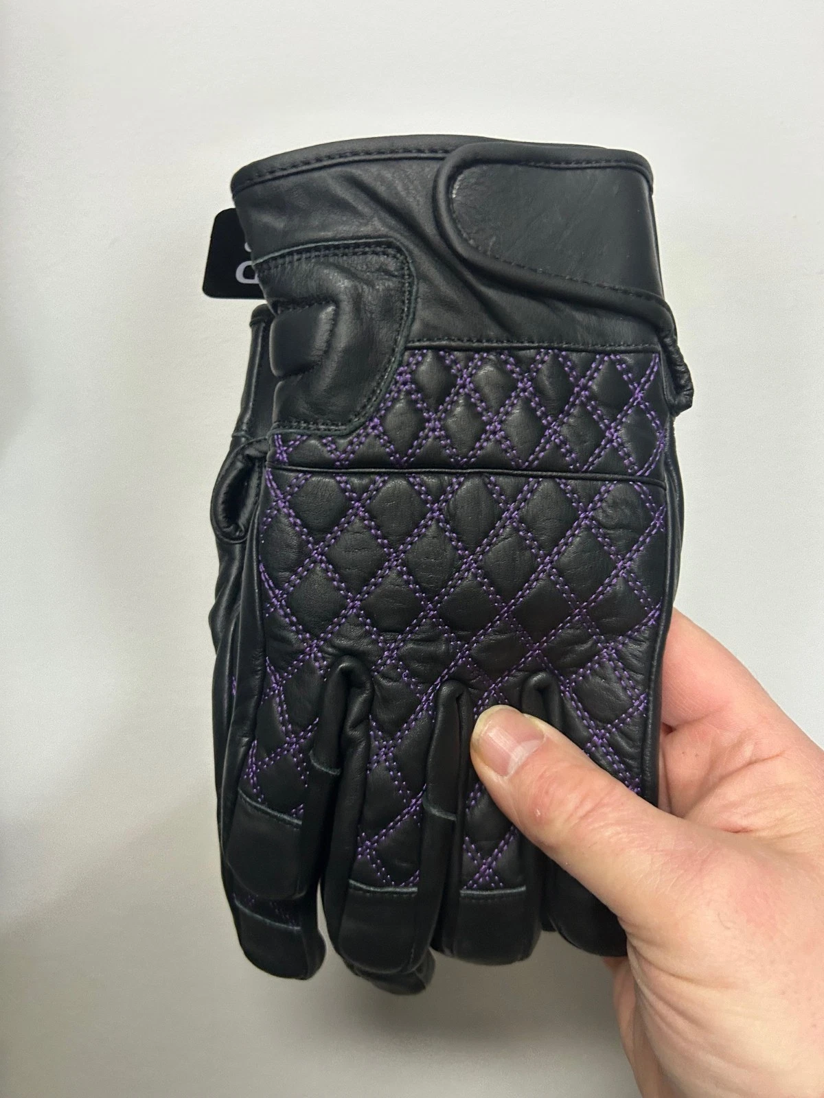 Ladies Leather Gloves with Purple Diamond Stitching 8431.17 Size Large