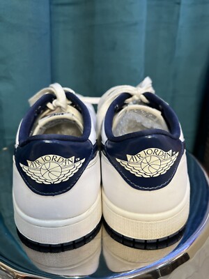 Air Jordan 1 Low Midnight Navy Blue White Retro OG Size 9.5  705329-106Pre Owned