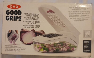 OXO - Good Grips - Gemüsehacker (mit einfacher Ausgießöffnung)