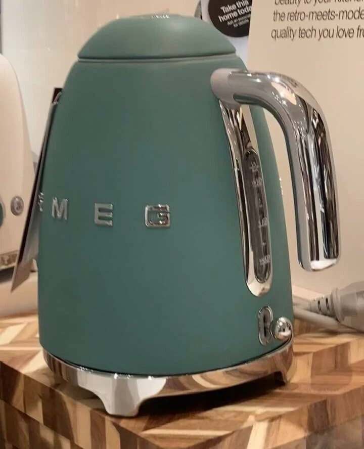 Smeg Electric Kettle - Retro Style (Stainless Steel)