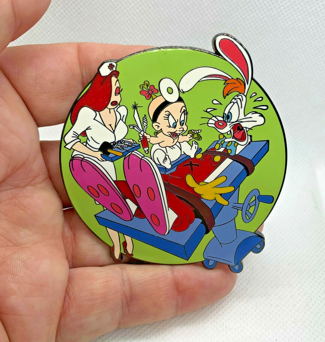 PIN TUMMY TROUBLE JESSICA & ROGER RABBIT BABY HERMAN who