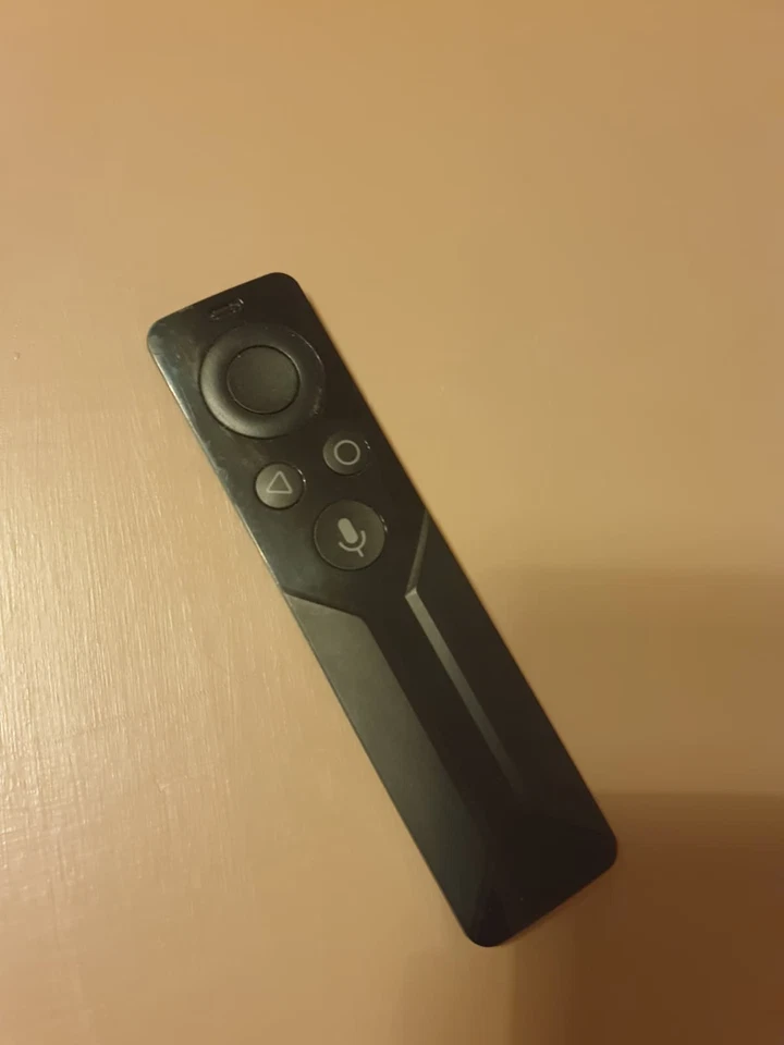 Nvidia Shield TV 2017 con telecomando - Immagine 2 di 3