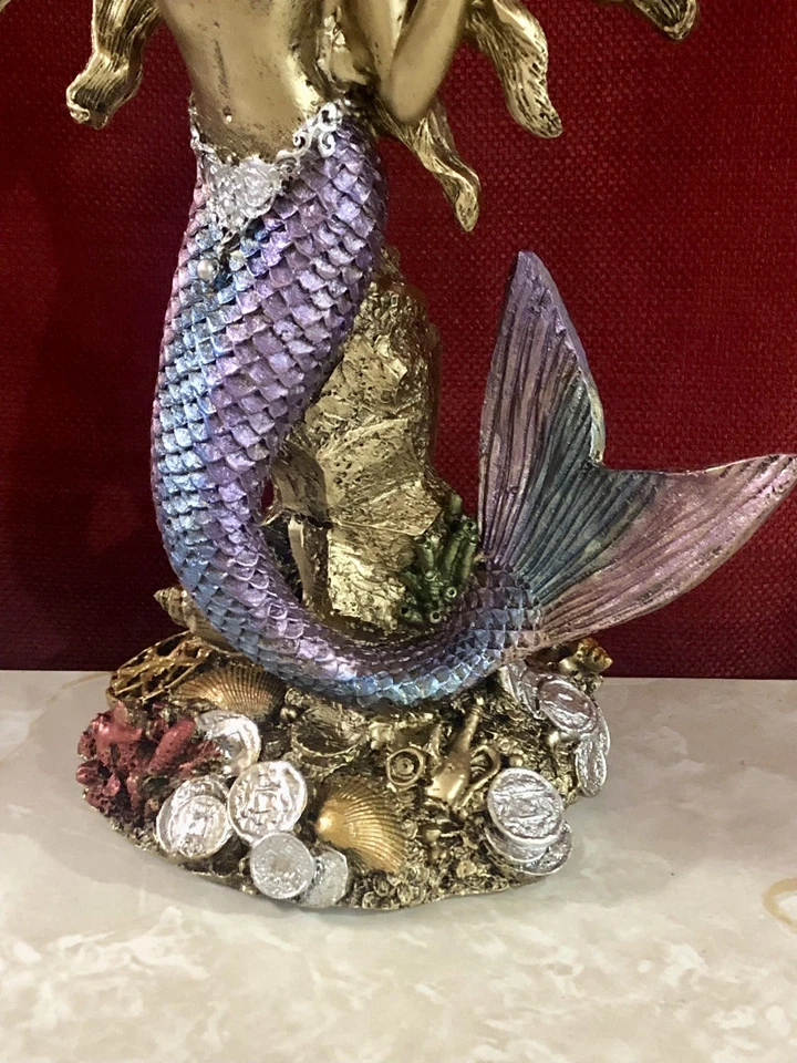 Hermosa estatua de la sirena de la diosa del mar Foto 3 de 4