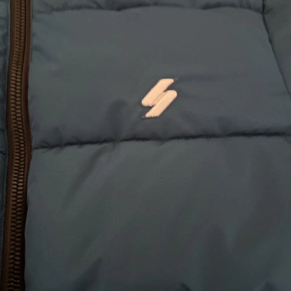 Superdry Chaqueta acolchada deportiva con capucha en azul S para hombre Foto 3 de 4