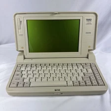 Tandy 1100FD Desk Mate Laptop Computer - Made In Japan - Very Good Condition