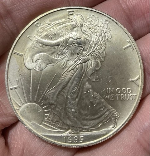 1995 American Silver Eagle 1 oz .999 Fine Silver Coin U.S. Mint