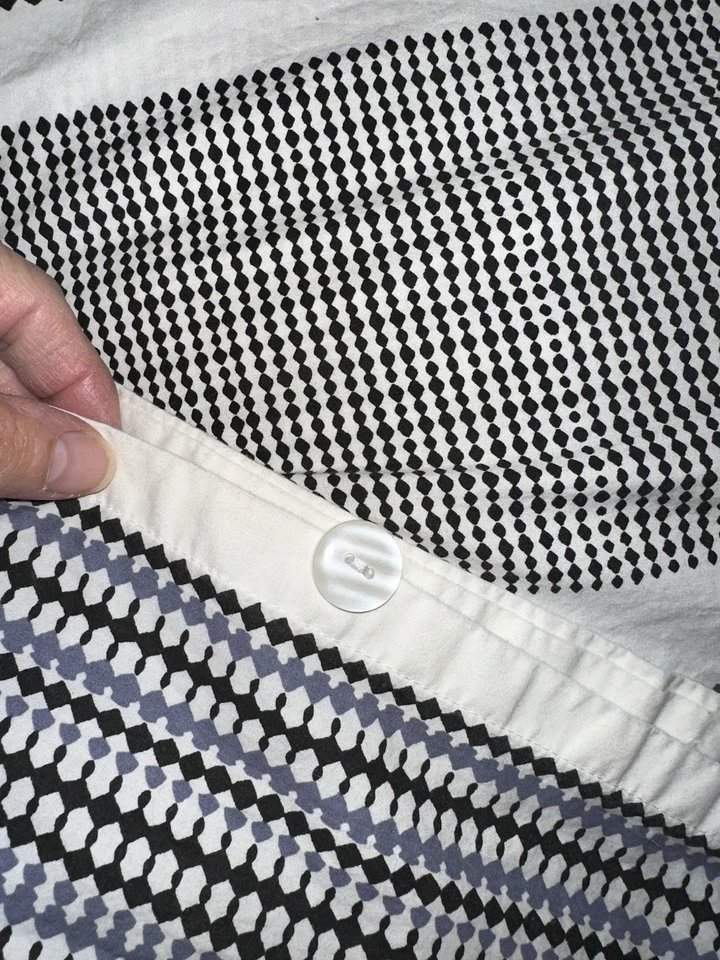 Пододеяльник Crate & Barrel Medina King белый темно-серый черный хлопок - Изображение 3 из 4