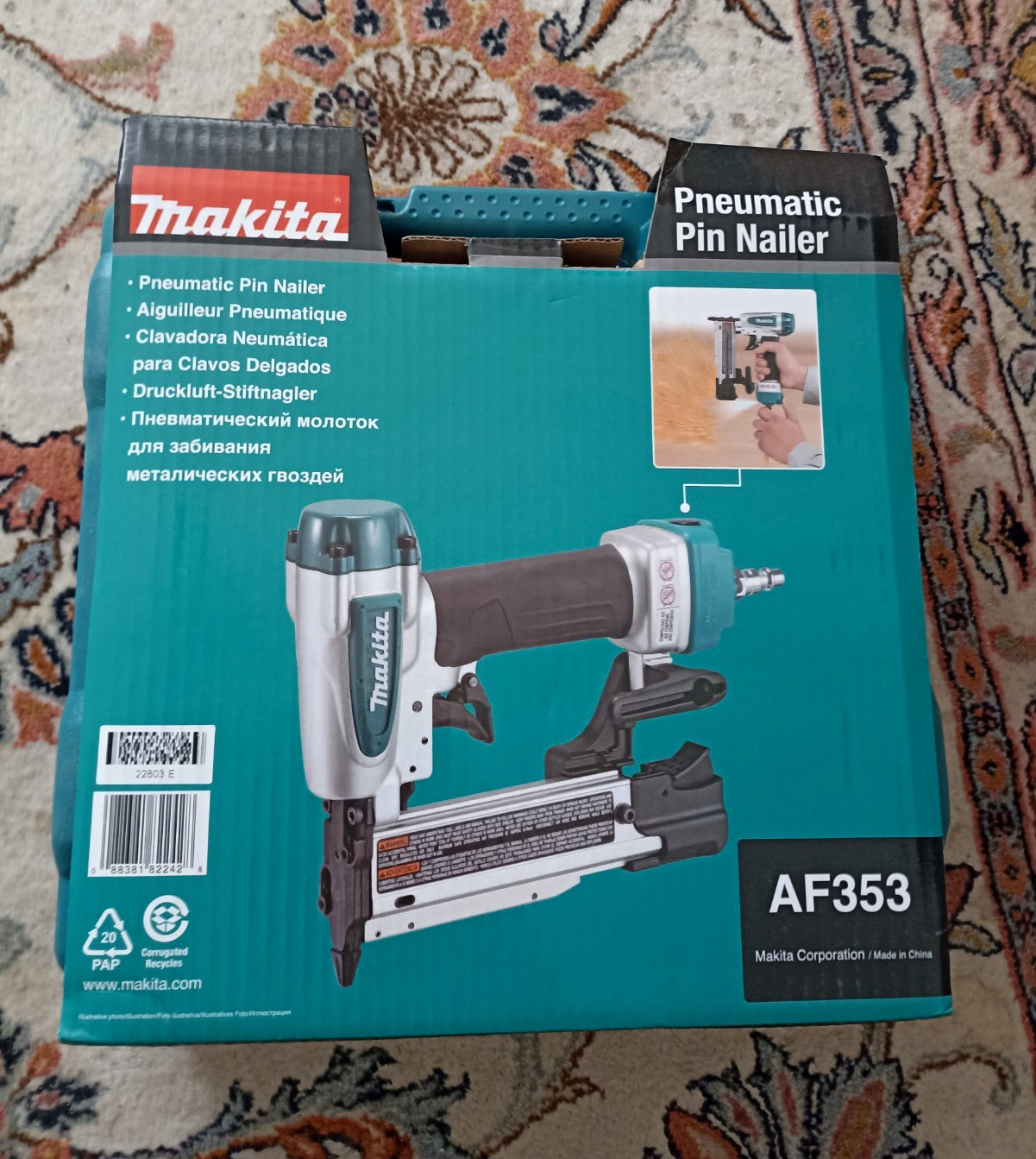 Makita AF353 23 Gauge Pneumatic Pin Nailer Straight 15-35mm with Carry Case