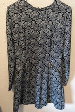 Michael Kors long sleeve fit and flare dress blue white paisley Size 8