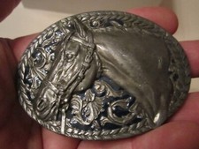 1990 HORSE THEME BELT BUCKLE WITH ENAMEL - VERY HEAVY - GW-18