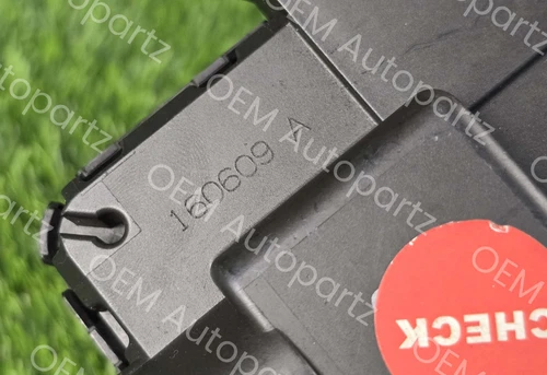 Toyota avalon 2016-18 Transmission Control Computer Module 89530-07110 Oem used - Picture 12 of 15