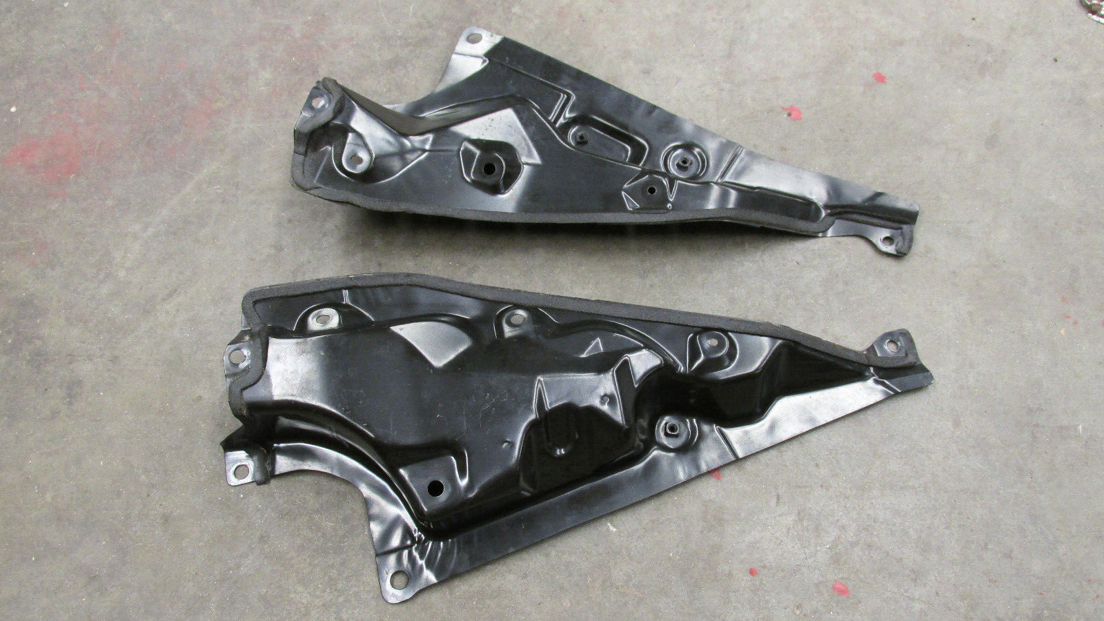 2013 - 2018 Nissan Altima Cowl Windshield Bracket Panel Set Pair OEM