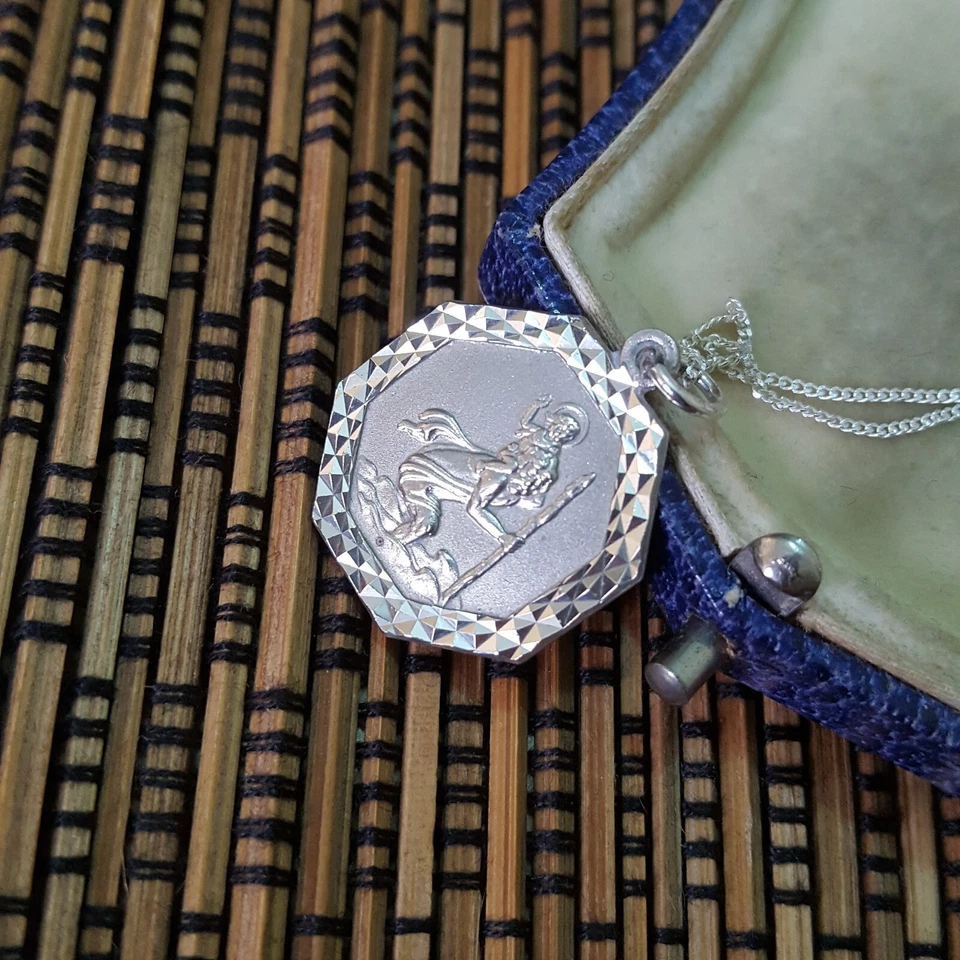 Collar vintage de plata de ley 925, colgante de San Cristóbal, patrón de viaje Foto 4 de 4