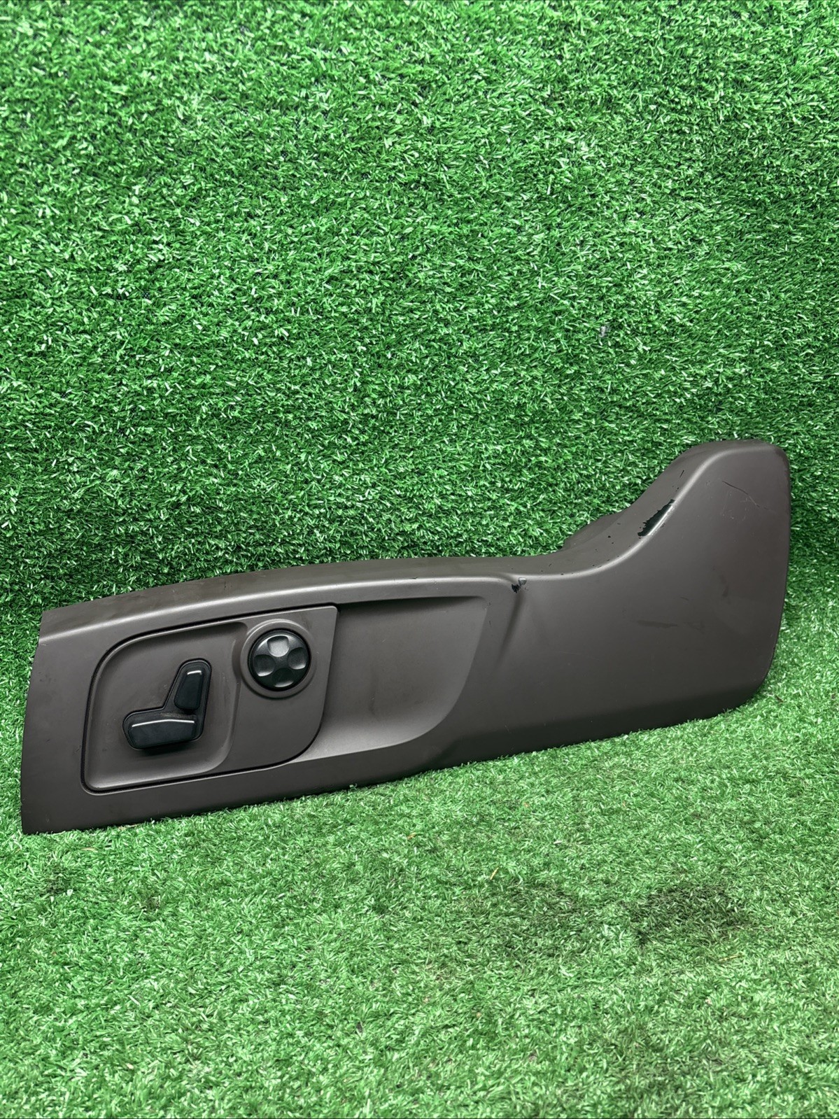 2014-17 MASERATI GHIBLI M157 FRONT LEFT SEAT ADJUST SWITCH W TRIM OEM Brown