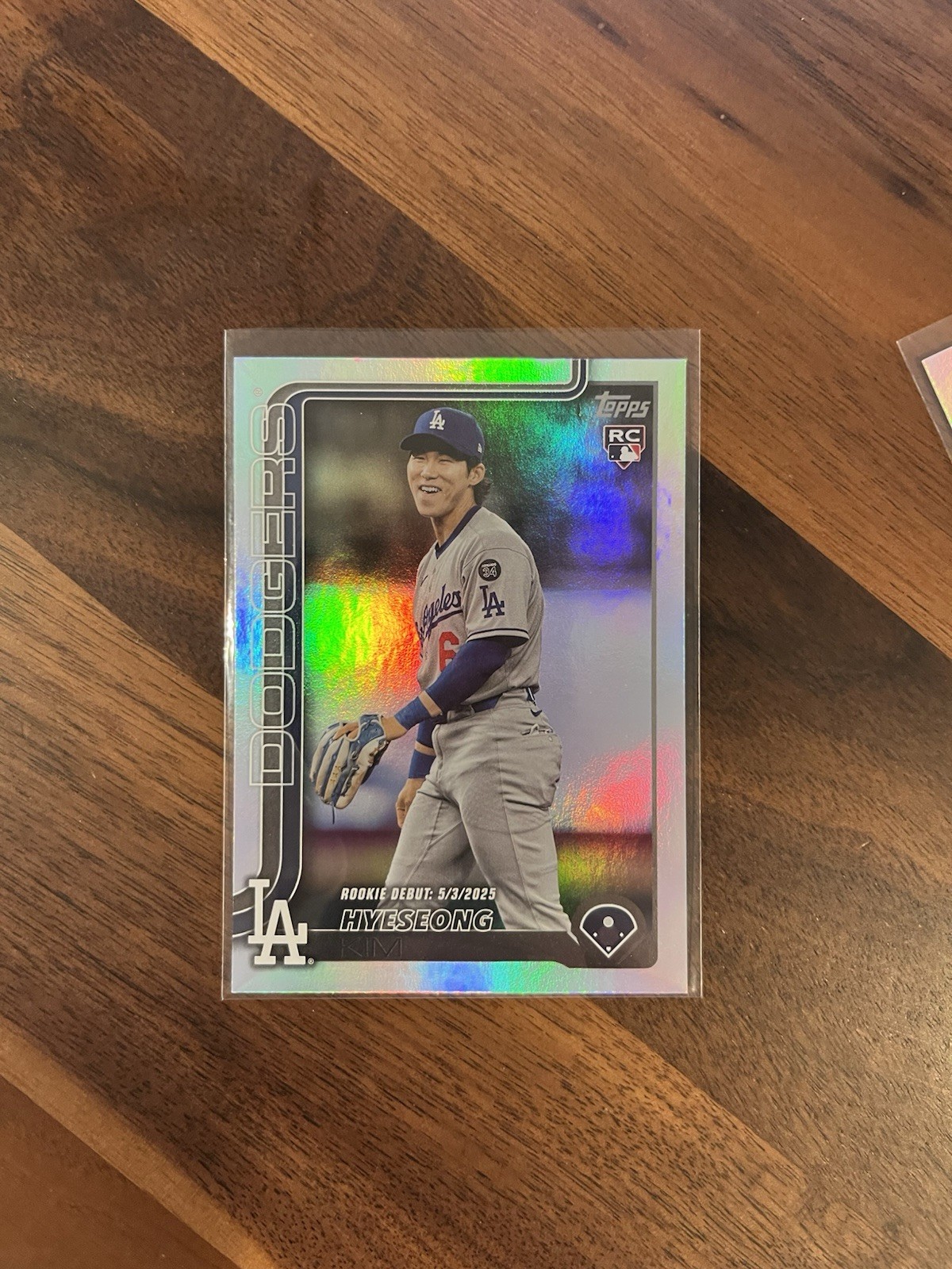 2025 Topps Update Series Rainbow Foil Hyeseong Kim Rookie Debut (RC) Dodgers
