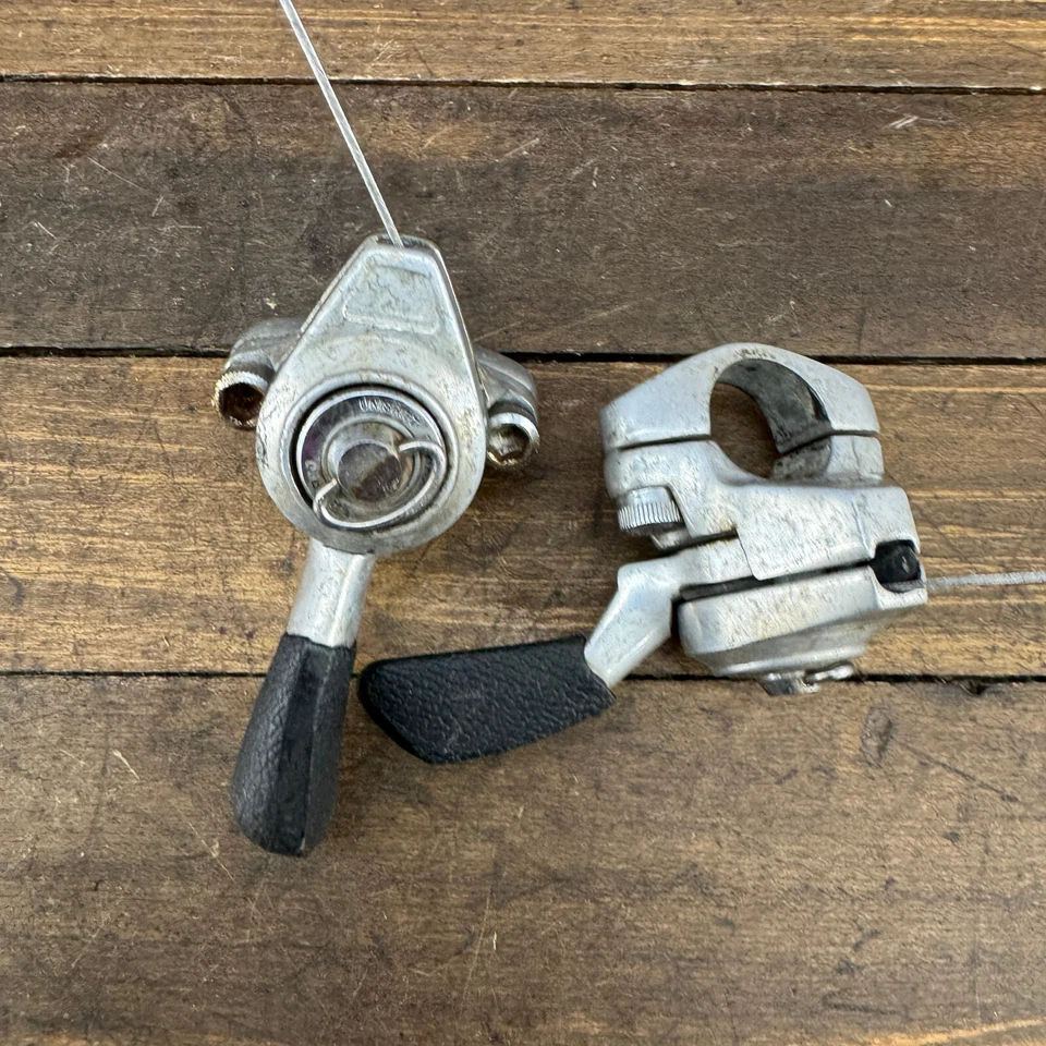 Vintage Shimano Deer Head Thumb Shifters SL-M700 Shift Levers DeerHead Deore A6 - Image 3 of 4