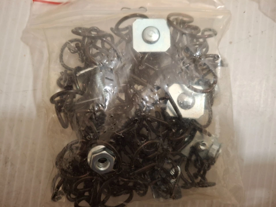 Kit de fixação de moldagem 1941 Ford 4 portas sedã, 11A-20000-C - Imagem 4 de 4