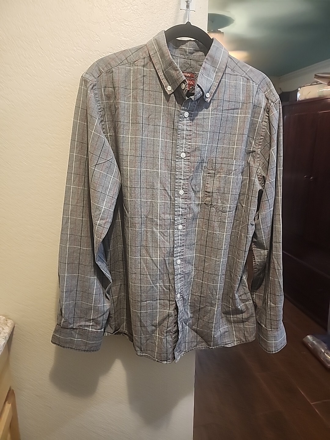 Picture 1 of 4