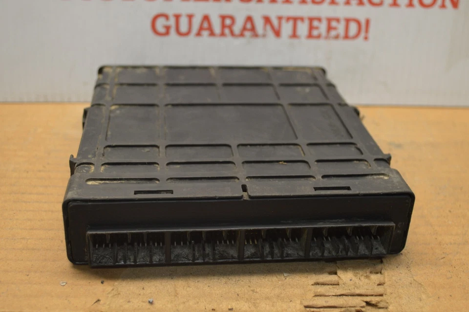 Unidad de control del motor Mitsubishi Eclipse 2000 módulo ECU MD365889 23-28C1 Foto 4 de 4