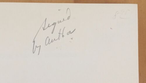 LOWELL THOMAS - AN AUTOBIOGRAPHY - SIGNED - 1976 - DJ W/ BRODART COVER. - Picture 3 of 12