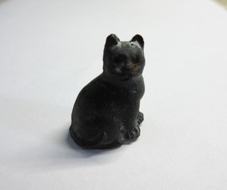 Antique Victorian MINIATURE GLASS LUCKY BLACK CAT Christmas Cracker Prize
