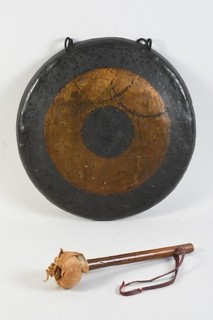 Q73K15 Asiatika Bronze Gong mit Schlägel