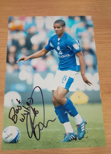 Superb Hand Signed Kyle Naughton Leicester City Loan 2010/11, 12x8" Photo