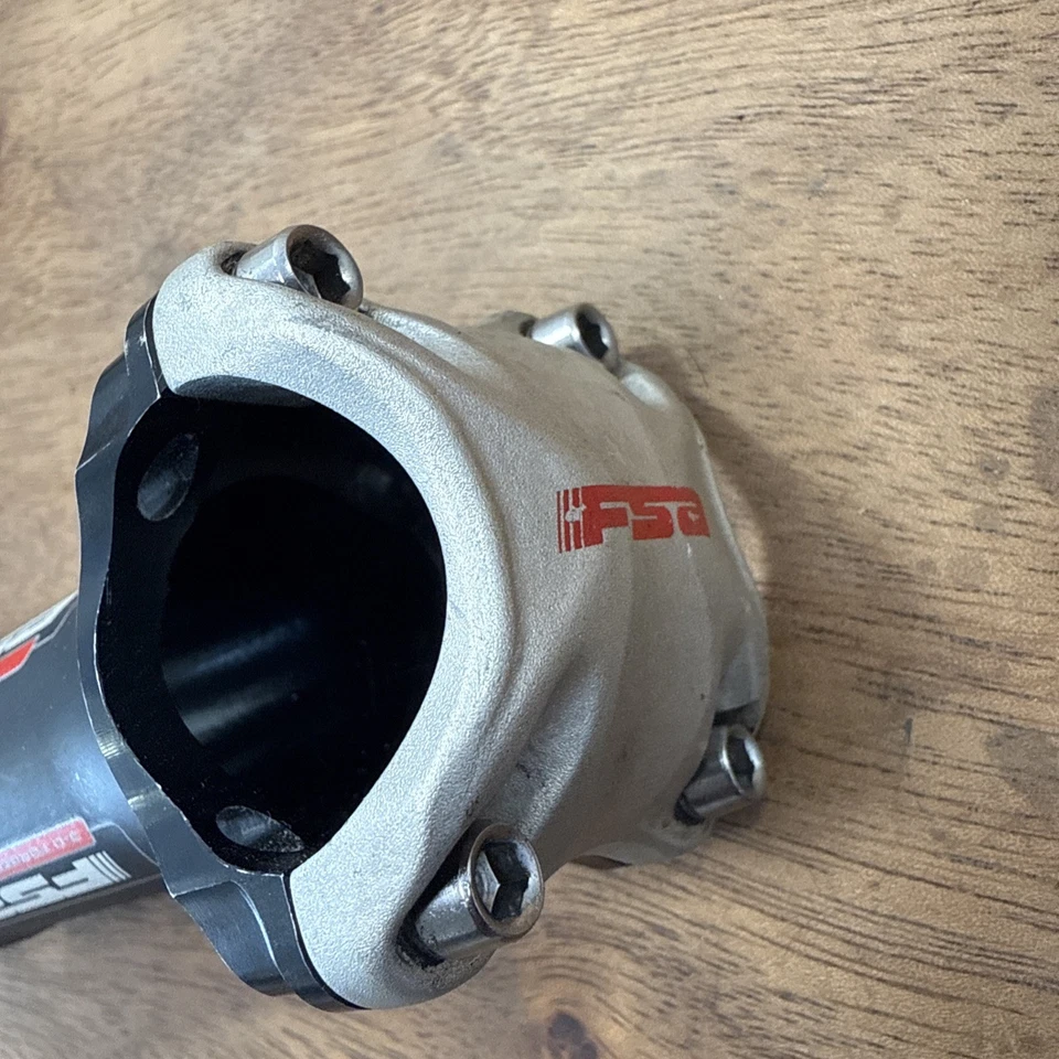 FSA XC 115 Black Mountain Bike Stem 110mm 6° 31.8mm Titanium Bolts - Image 4 of 4