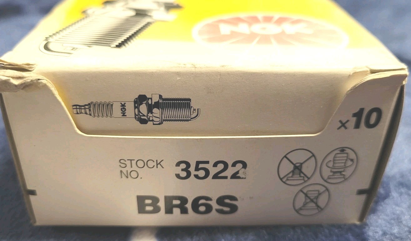 NGK 3522 BR6S Spark Plugs 10pk Individually Boxed Small Engine NOS 