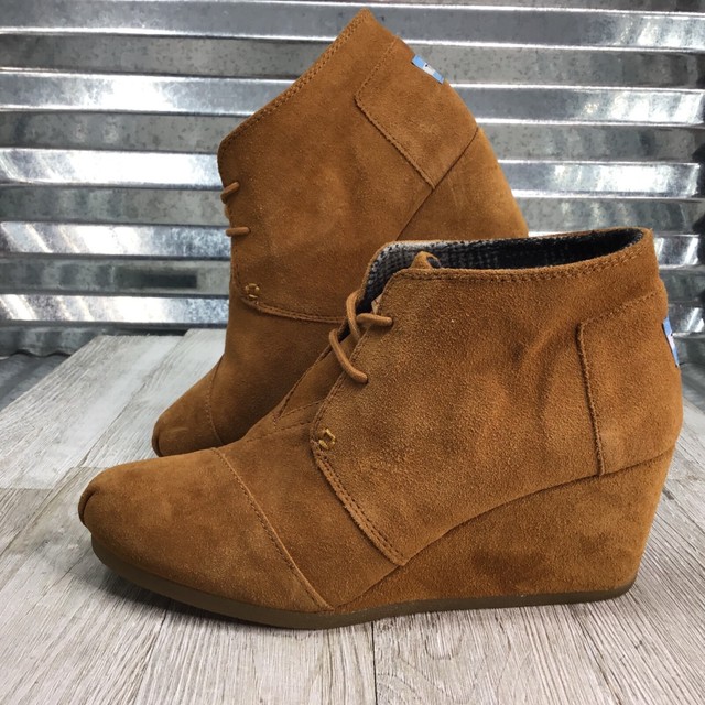 Toms Women's Brown Rust Desert Wedge Suede Bootie Comfort Lace Up Shoe