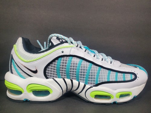 green air max tailwind