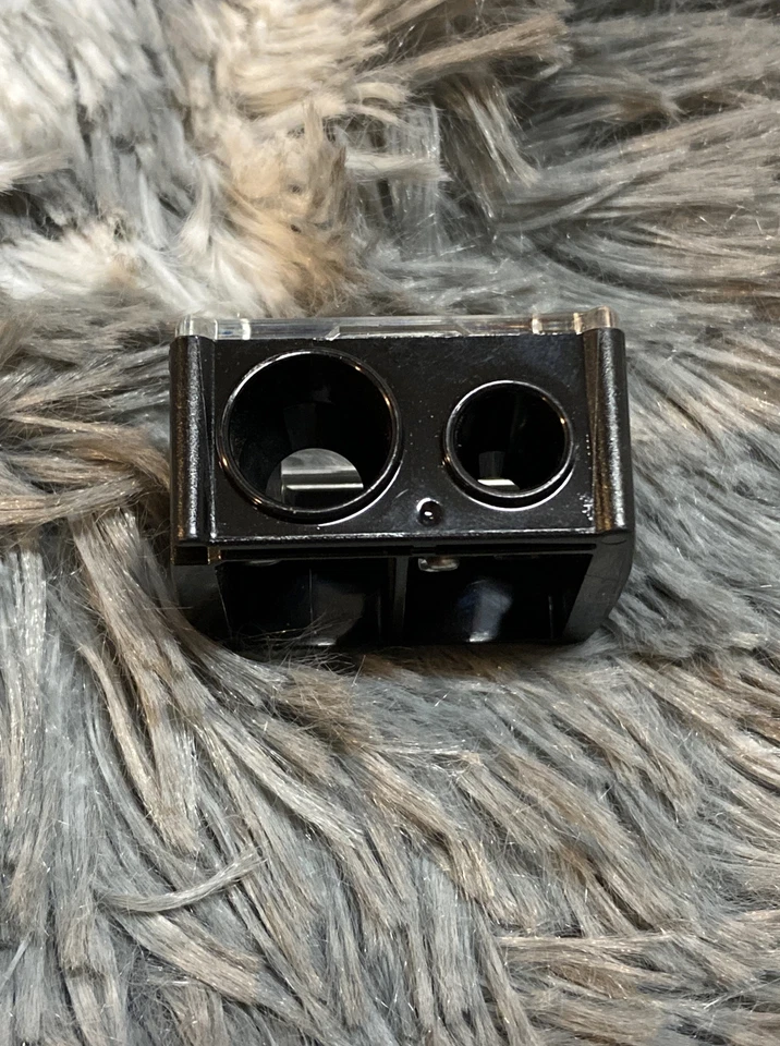 9 NUEVO SACAPUNTAS DOBLE NYX para lápiz regular y jumbo Foto 2 de 3