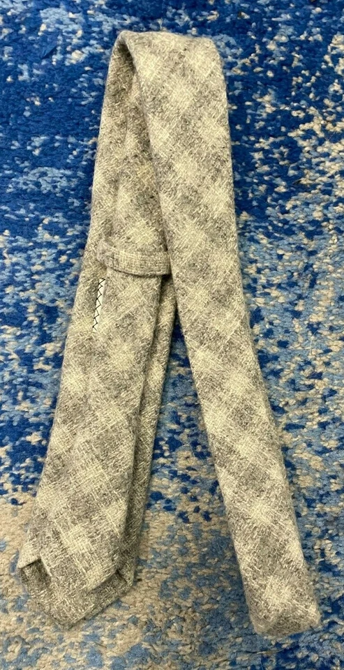 NUEVA Corbata Brooks Brothers Negra Polar Thom Browne Gris Marfil Lana Sesgada Cuadros  Foto 3 de 4