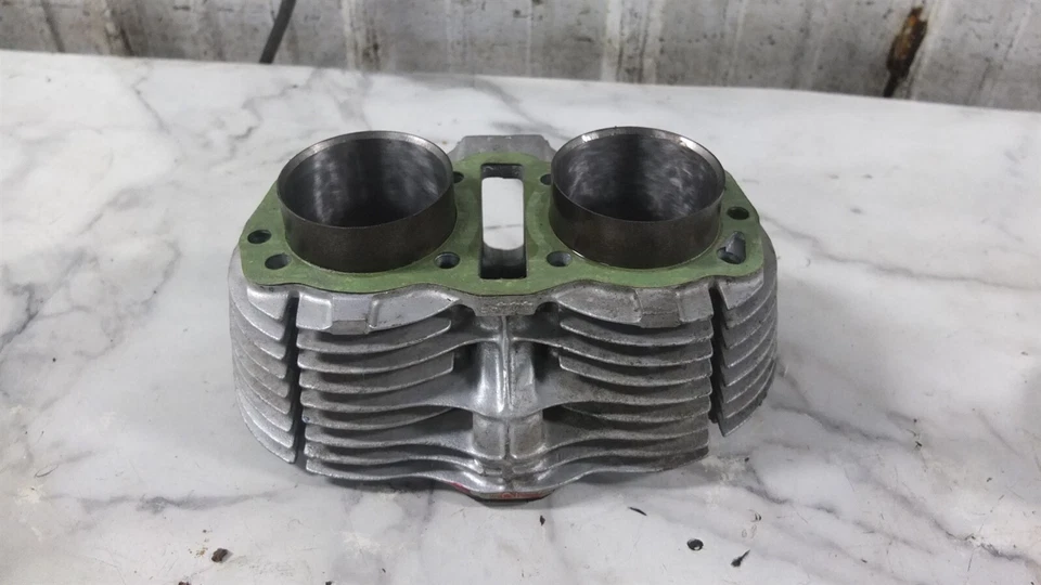 75 Honda CB500 CB 500 T CB500T Engine Motor Cylinder Jug  - Imagem 3 de 4