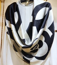 100% mulberry silk wrapped handkerchief with floral print, 43 inch brand new