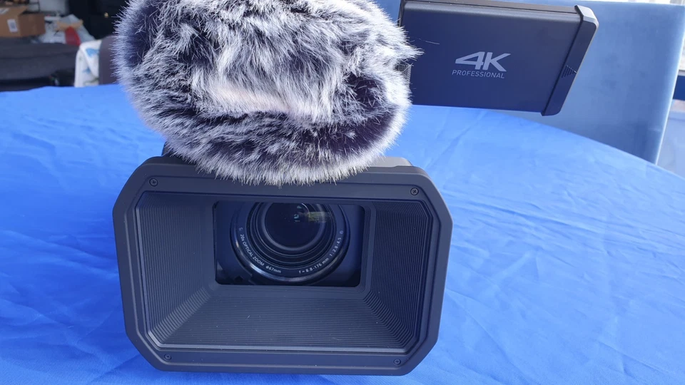 Panasonic HC-X2E Professional Camcorder 4K 60p 10 bit  20x zoom - Image 4 of 4